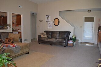 2000 Estella Dr in Manhattan, KS - Building Photo - Building Photo