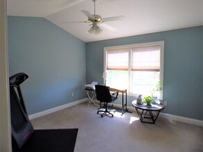 3 Oak Tree Blvd NW in Christiansburg, VA - Building Photo - Building Photo
