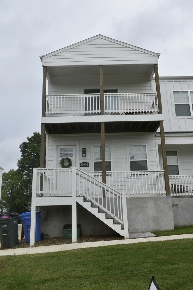 property at 1599 Brooks Ave