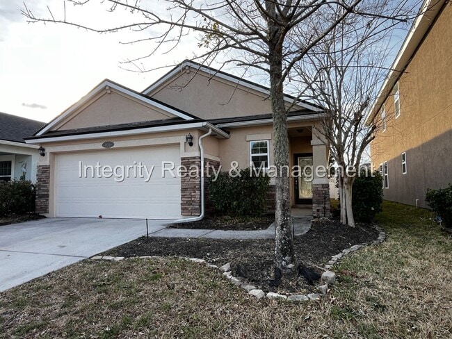 property at 858 Glendale Ln