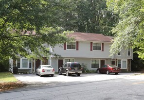 8549-8555 Duncan St in Douglasville, GA - Building Photo