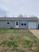 2506 Montana Pl in Joplin, MO - Building Photo