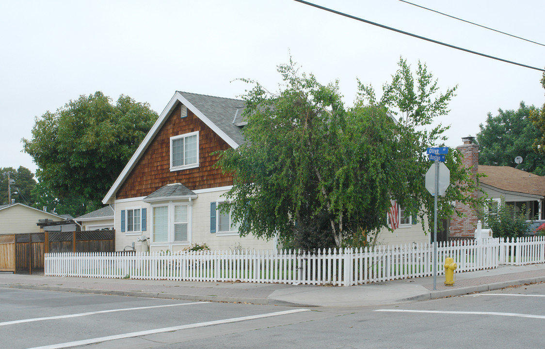 101 Boston Ave in San Jose, CA - Building Photo