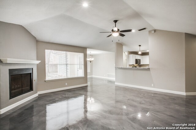 6103 John Chapman in San Antonio, TX - Building Photo