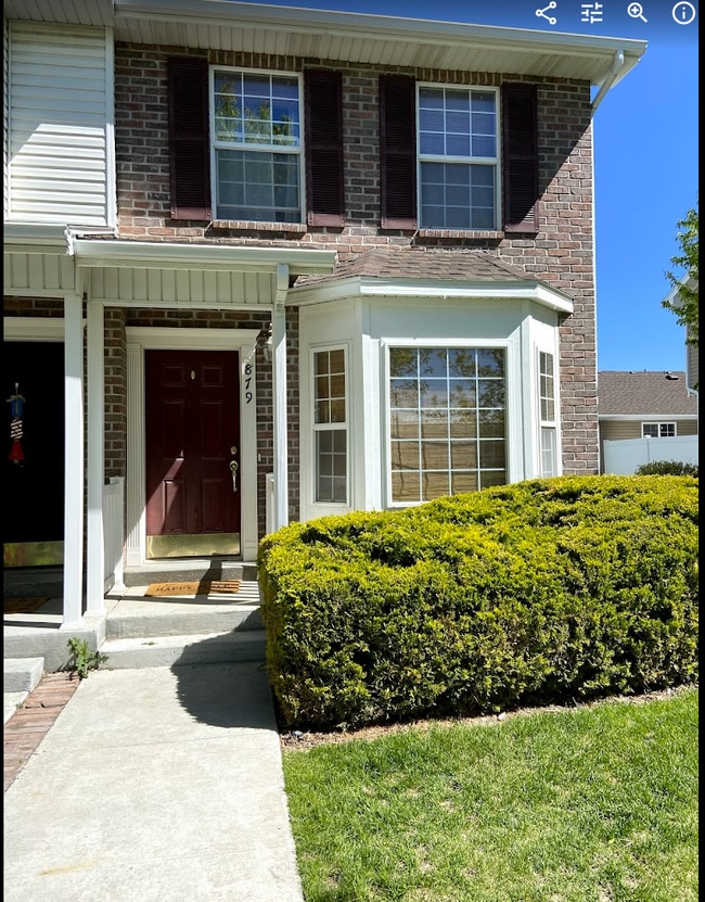 property at 879 Capital Ave