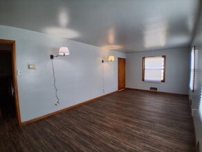 1136 E Seminary St in Danville, IL - Building Photo - Building Photo