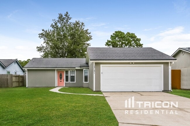 property at 13131 Leatherleaf Dr S