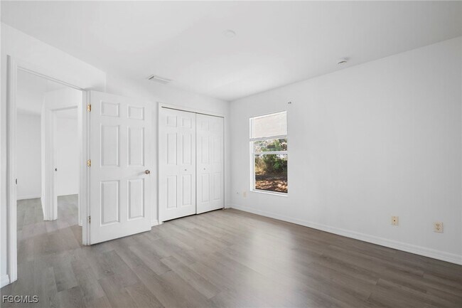 property at 4646 15th St SW