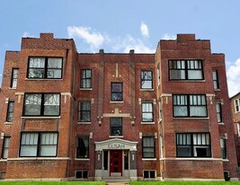 721 Limit Ave in St. Louis, MO - Building Photo