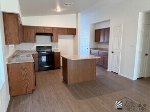 4584 S Cedar Ave in Yuma, AZ - Building Photo - Building Photo