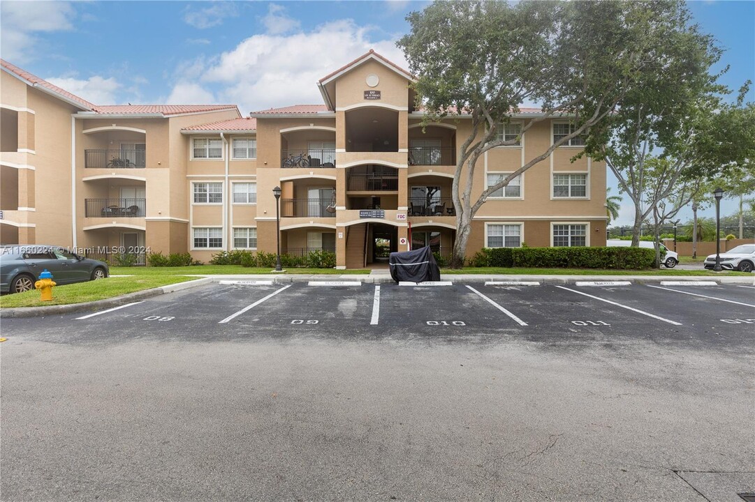 100 SW 117th Terrace in Pembroke Pines, FL - Building Photo