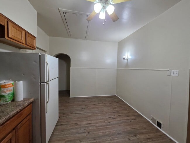 204 Broadway St in Coraopolis, PA - Building Photo - Building Photo