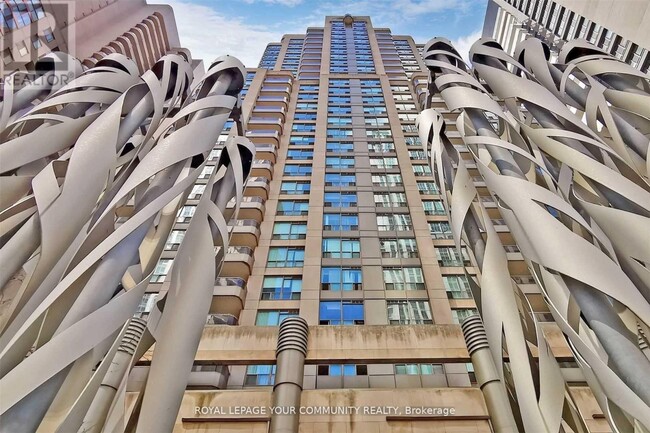 750-3750 Bay St.