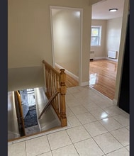 1835 Muliner Ave, Unit 2 in Bronx, NY - Foto de edificio - Building Photo