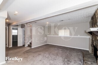 1949 N Landing Way in Marietta, GA - Foto de edificio - Building Photo