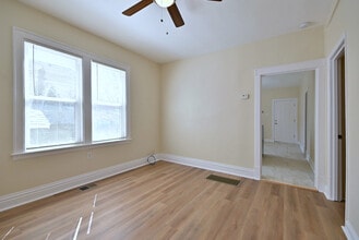 8602 S Muskegon Ave in Chicago, IL - Building Photo - Building Photo