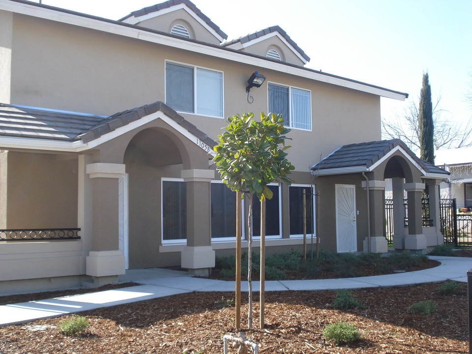 Little Village in Bakersfield, CA - Building Photo