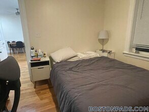 33 Walbridge St, Unit 14 in Brookline, MA - Building Photo - Building Photo