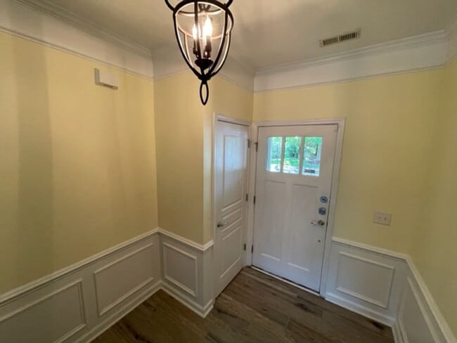 8203 Saltwood Pl in Raleigh, NC - Foto de edificio - Building Photo