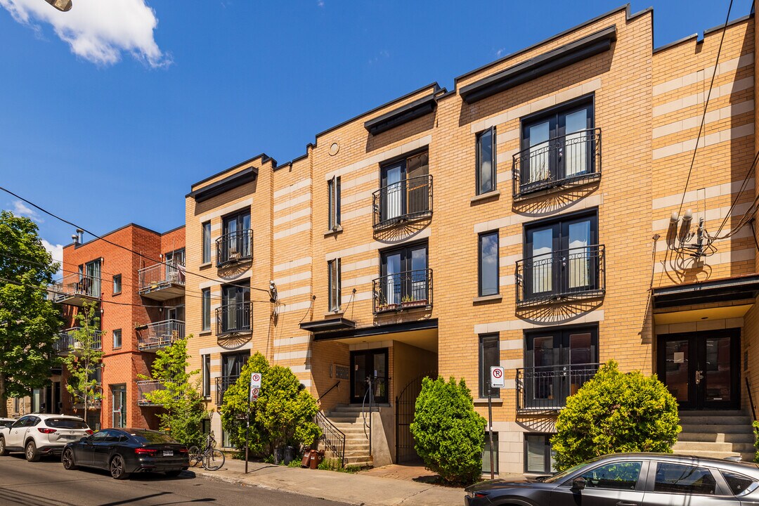 4151 Saint-Dominique Rue in Montréal, QC - Building Photo