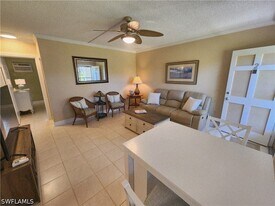 167 N Collier Blvd in Marco Island, FL - Building Photo