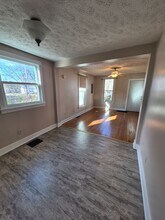 208 W Miller St in Bloomington, IL - Building Photo - Building Photo