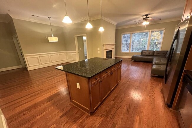 property at 11 Perimeter Center E