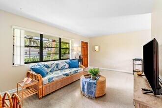 5615 N Ocean Blvd in Ocean Ridge, FL - Building Photo - Building Photo