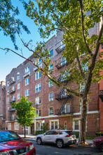 19 Grace Ct in Brooklyn, NY - Foto de edificio - Building Photo