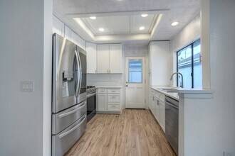 806 Windward Ln in Carlsbad, CA - Building Photo - Building Photo