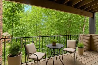 Glen Oaks East Apartments in Grand Rapids, MI - Building Photo - Building Photo