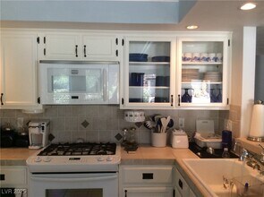 2909 Crystal Bay Dr in Las Vegas, NV - Building Photo - Building Photo