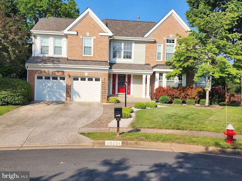 20254 Ordinary Pl in Ashburn, VA - Building Photo