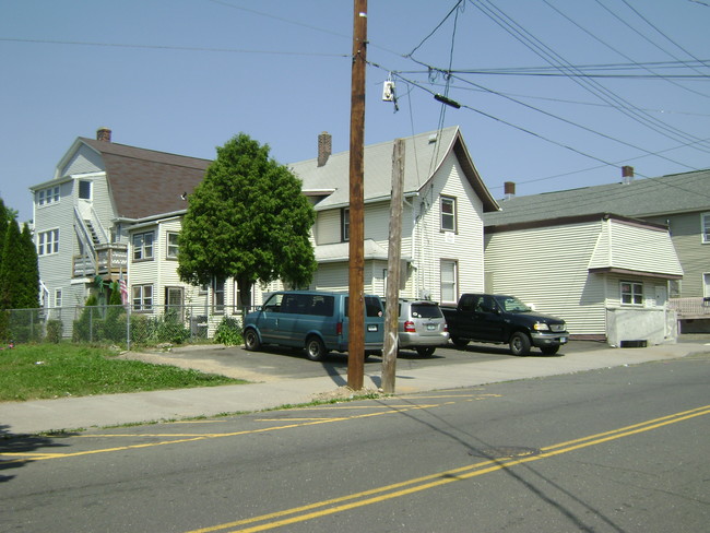 42-44 Anson St in Derby, CT - Building Photo - Building Photo