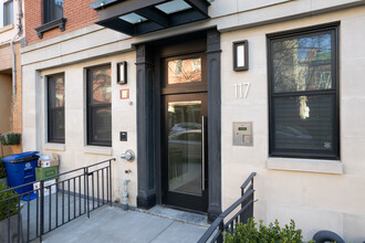 117 WILLOW Ave in Hoboken, NJ - Building Photo - Building Photo