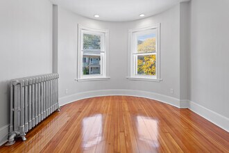 510 Talbot Ave, Unit 3 in Boston, MA - Building Photo - Building Photo