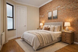 202 E 13th St, Unit 2B in New York, NY - Building Photo - Building Photo