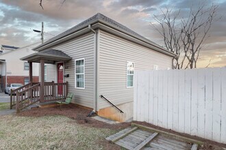 Avondale Corners in Birmingham, AL - Foto de edificio - Building Photo