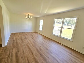 122 Canebrake Dr in Greer, SC - Building Photo - Building Photo