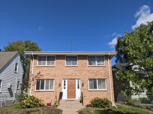 1916 N 44th Ave, Unit #4