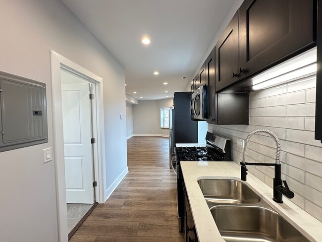 4415 N Kimball Ave, Unit J07P