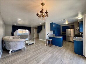 6224 Meadow Haven Ln in Las Vegas, NV - Building Photo - Building Photo