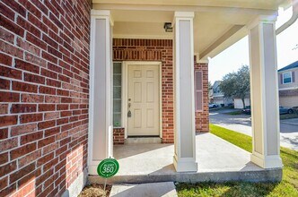 3747 W Ashford Villa Ln in Houston, TX - Building Photo - Building Photo