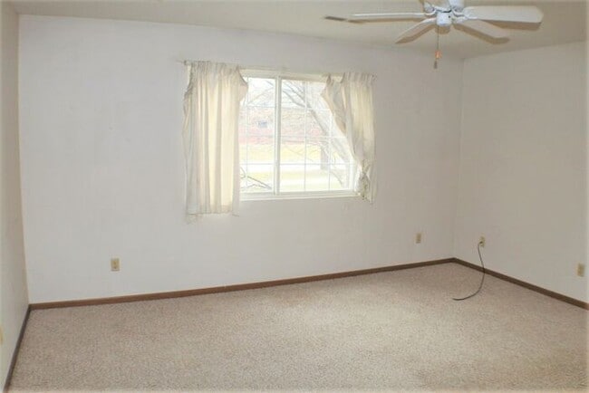 473 S Scott Blvd in Iowa City, IA - Building Photo - Building Photo
