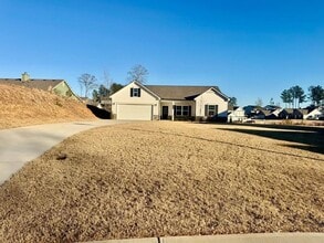 1 Lyndhurst Dr in Bethlehem, GA - Building Photo - Building Photo