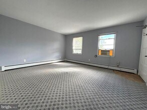 43 S Main St in Woodstown, NJ - Building Photo - Building Photo