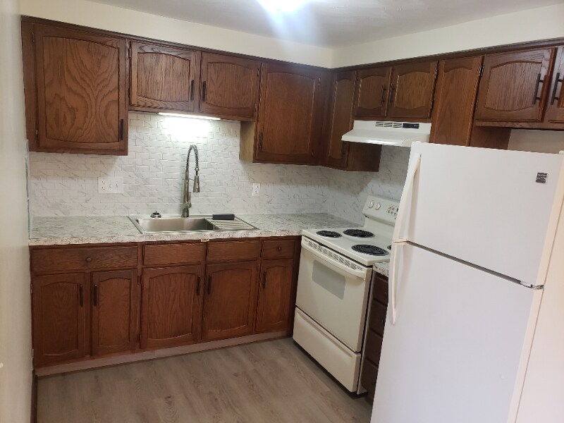 1129 Farnsworth Ave in North Tonawanda, NY - Building Photo