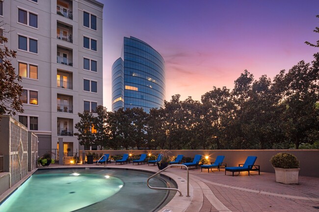 Rienzi at Turtle Creek in Dallas, TX - Foto de edificio - Building Photo