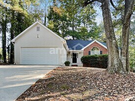 401 Streamview Ln in Stockbridge, GA - Building Photo