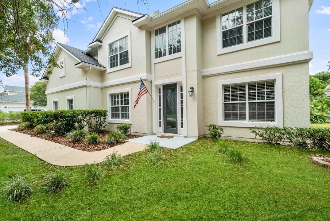 206 2nd St in St. Augustine, FL - Building Photo